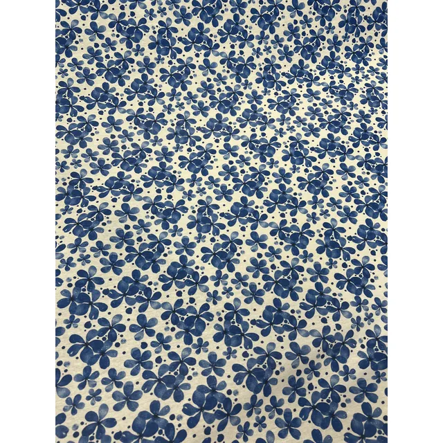 Mönstrat gardintyg - Små blå blommor