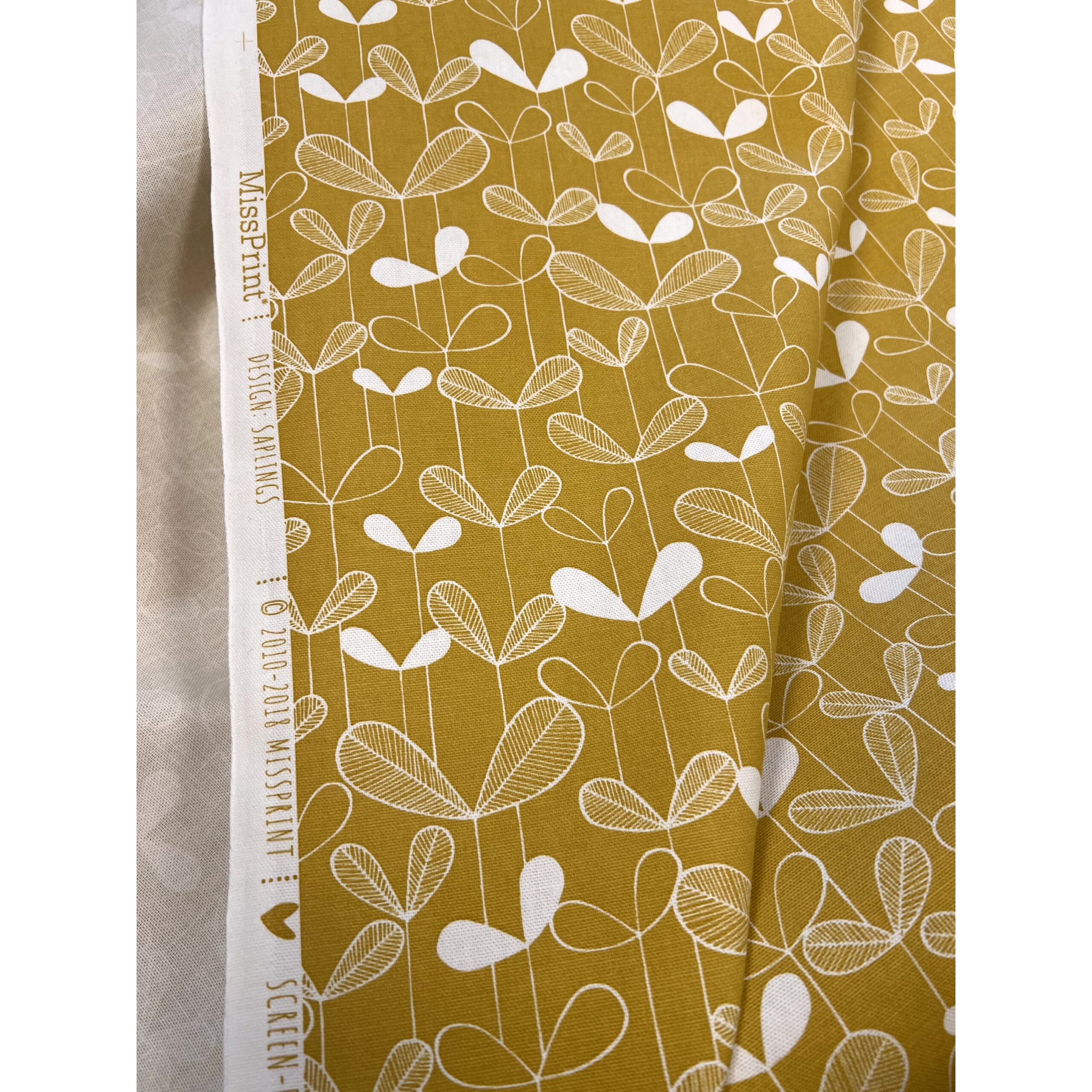 Mönstrat gardin och möbeltyg - Miss Print "Saplings" - Bild 2